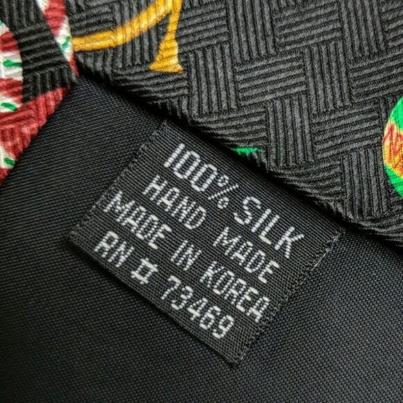 Addiction Holiday Silk Tie - FLAW - Picture 4 of 6